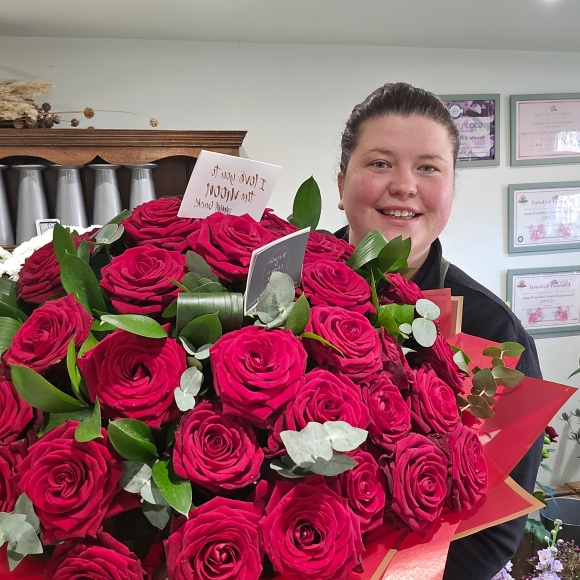 100 Premium Naomi Roses