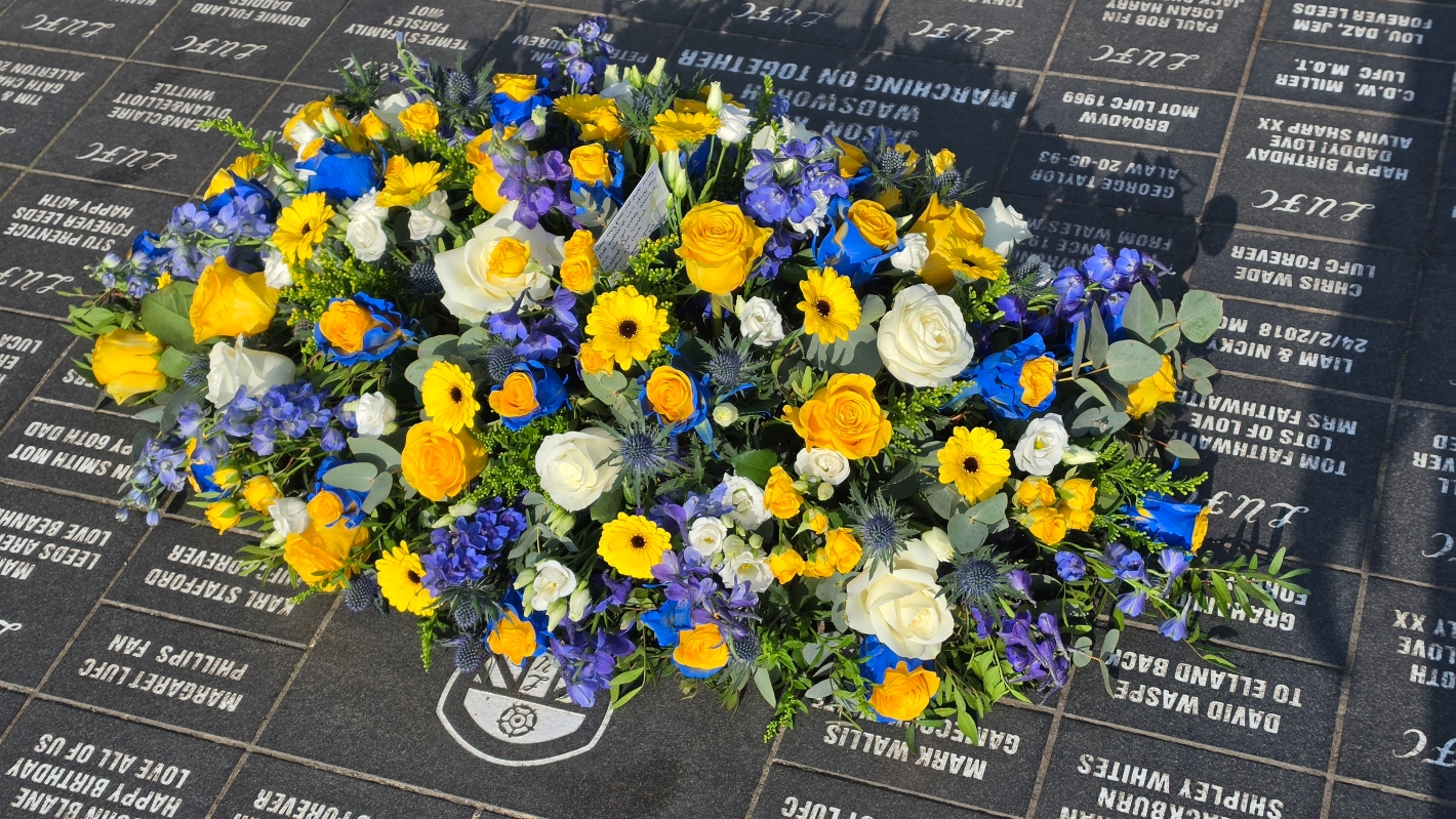 Casket Spray in Leeds United Colours