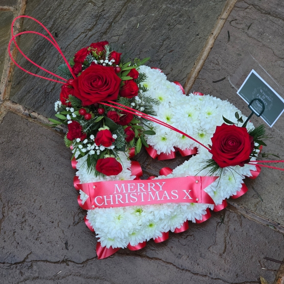 Heart (Open Massed Chrysanthemum)