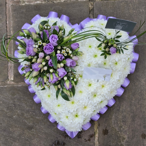 Heart (Massed Chrysanthemum)