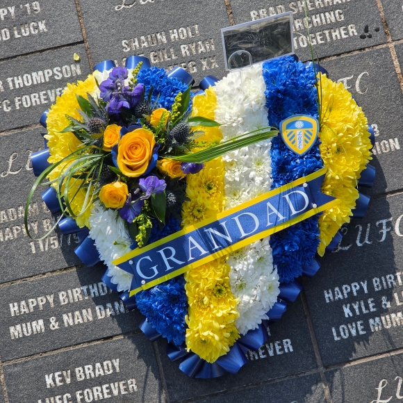 LUFC Striped Heart Tribute Option 2