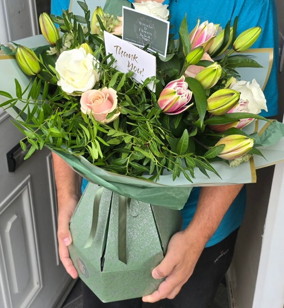 Luxury Rose & Roselily Bouquet