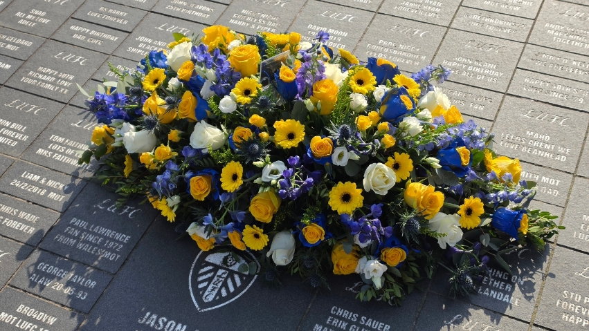 Casket Spray in Leeds United Colours