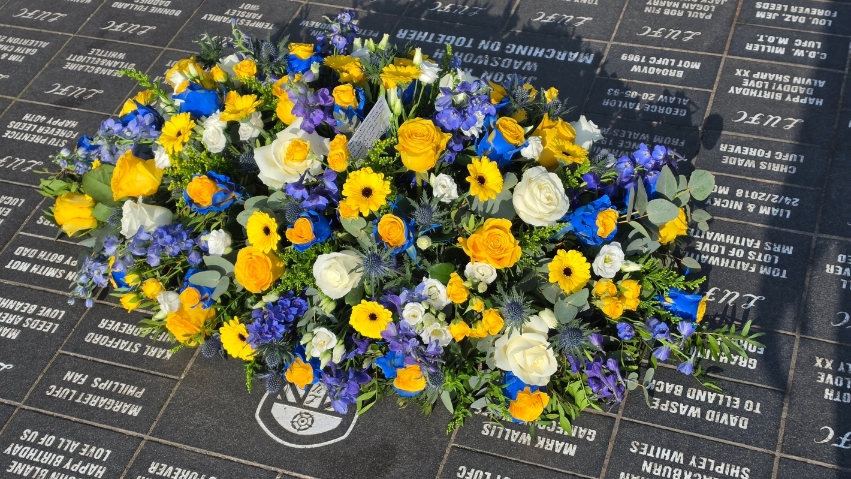 Casket Spray in Leeds United Colours