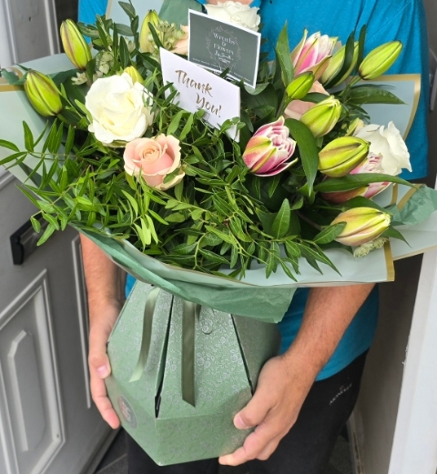 Luxury Rose & Roselily Bouquet